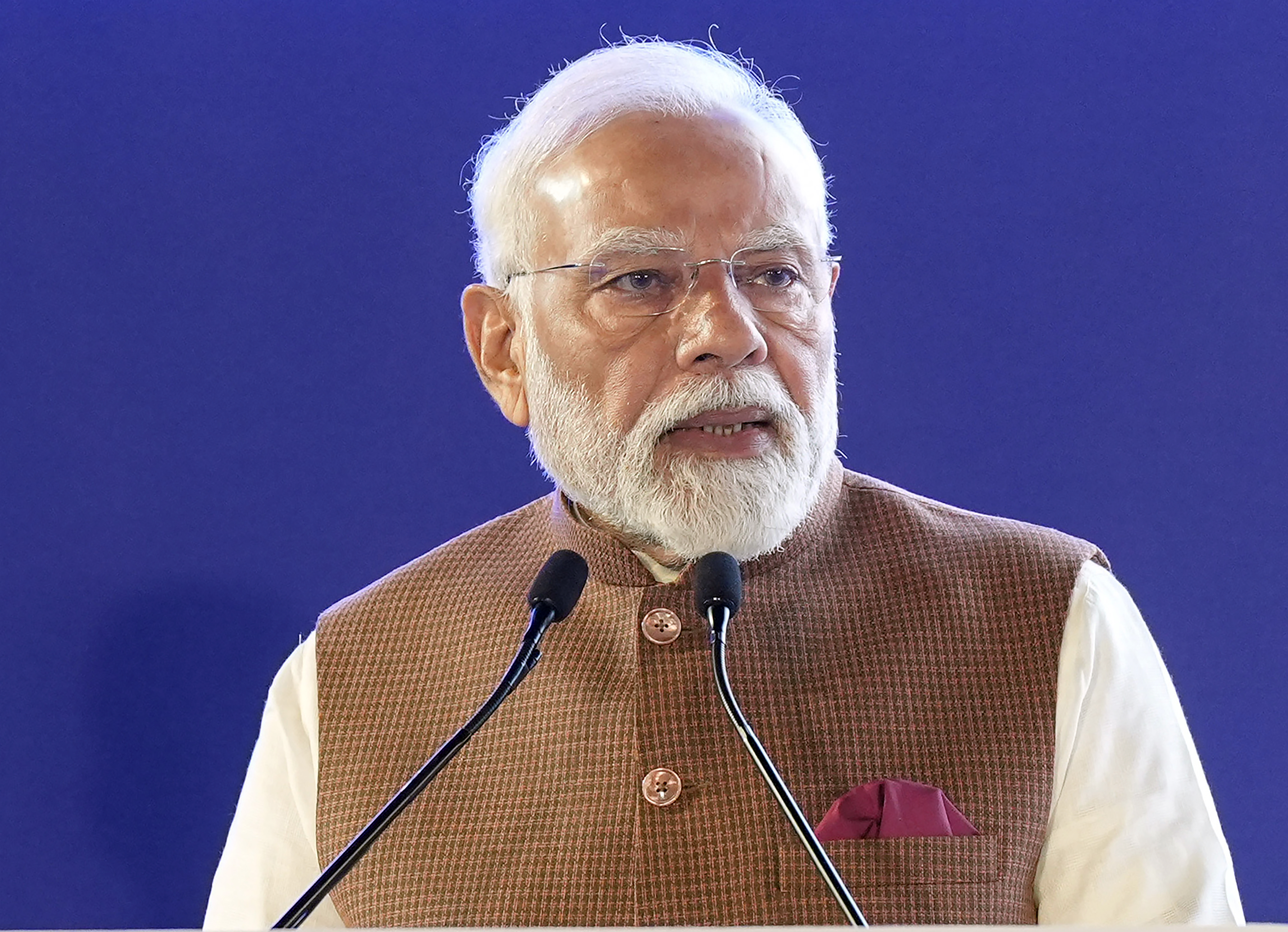 The current image has no alternative text. The file name is: pm-modi-addresses-iatas-81st-agm-at-bharat-mandapam-3